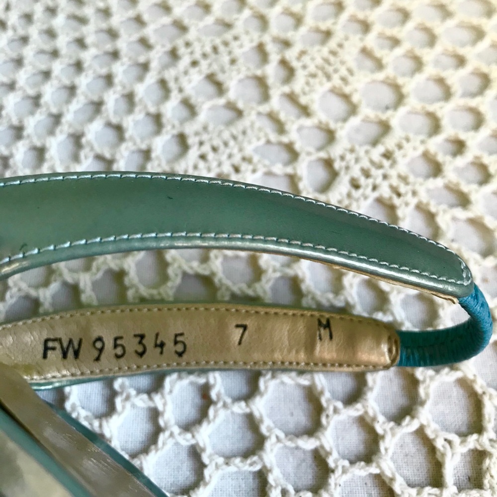 Stuart Weitzman Slingback Sandals - 7M - Picture 3 of 5